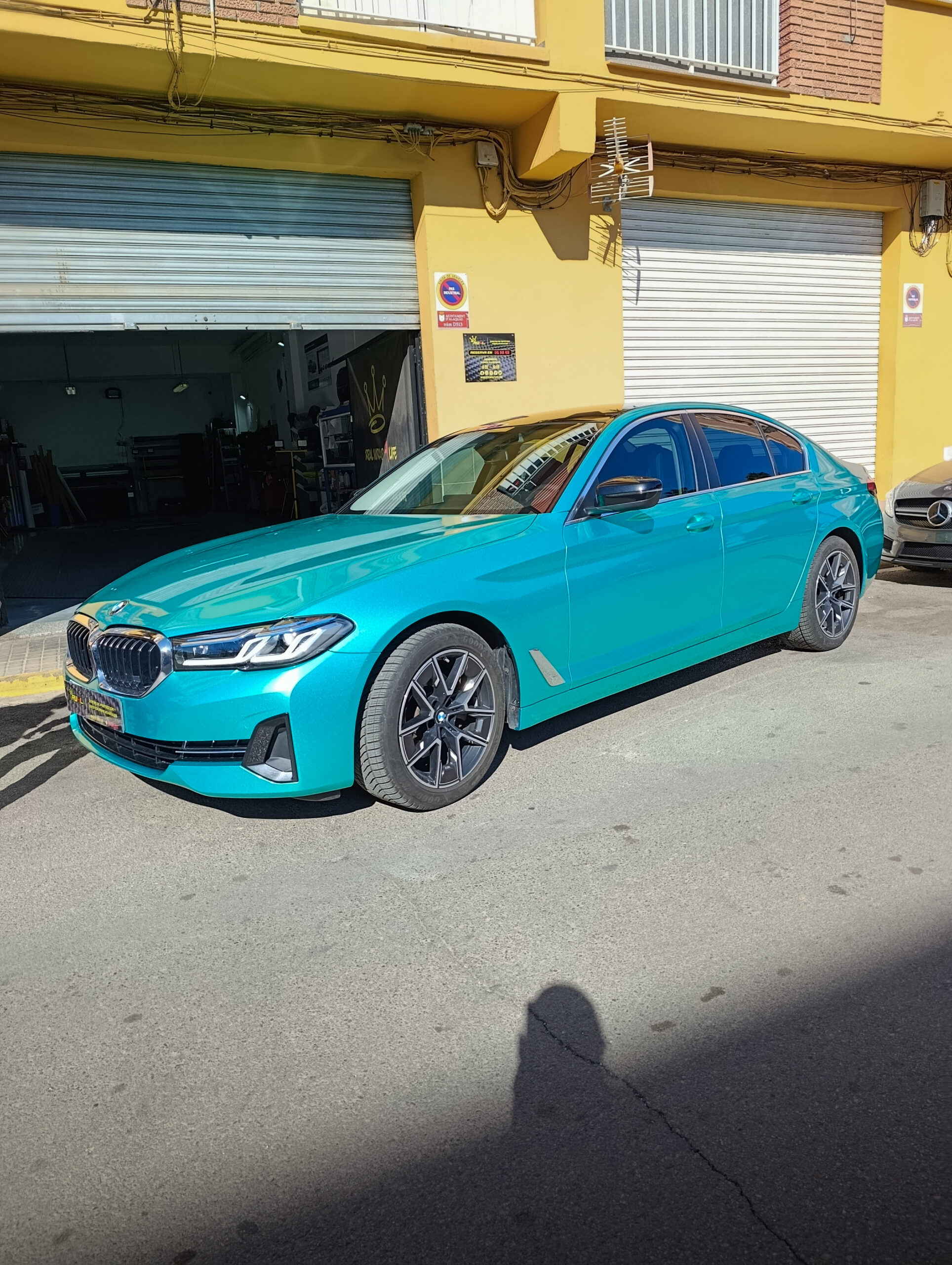 Coche vinilado por Real Wrap 4 Life